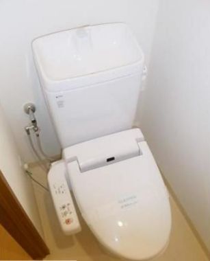 ＪＲ総武線 亀戸駅 徒歩5分 13階建 築20年のトイレ写真