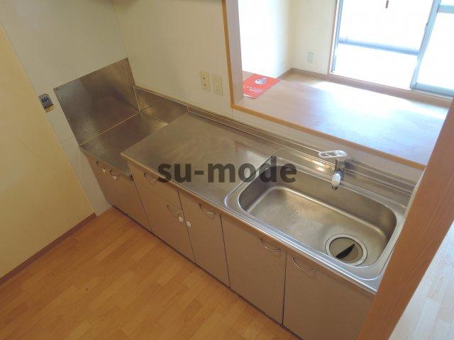 クレストフォートのキッチン写真