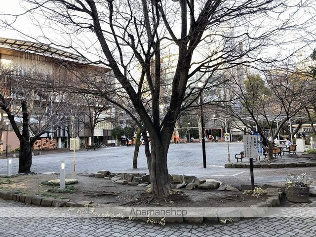 公園　中央区立鉄砲洲児童公園（公園）まで135m