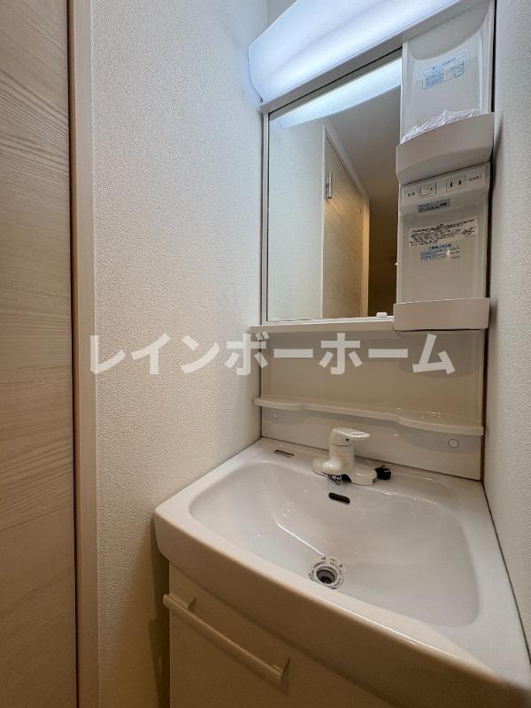 ＪＲ総武線 新小岩駅 徒歩9分 3階建 築2年の内装写真
