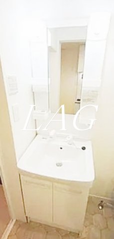 洗面設備　独立洗面台です。