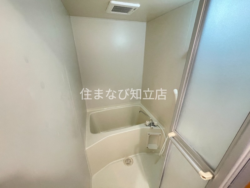 バス・シャワールーム　同型別部屋写真