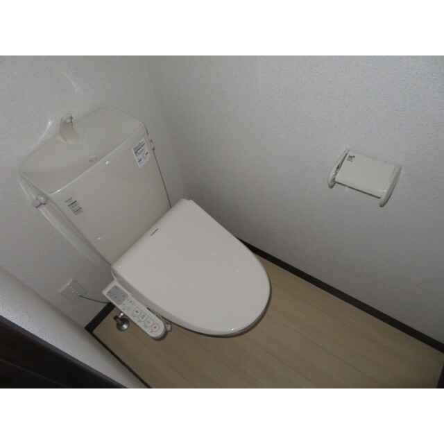 アルピコ交通上高地線 渚駅 徒歩2分 2階建 築8年のトイレ写真