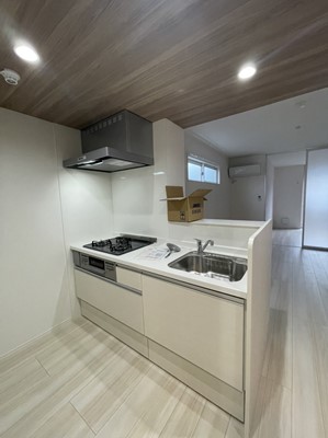 キッチン　※同物件、別部屋の写真です。