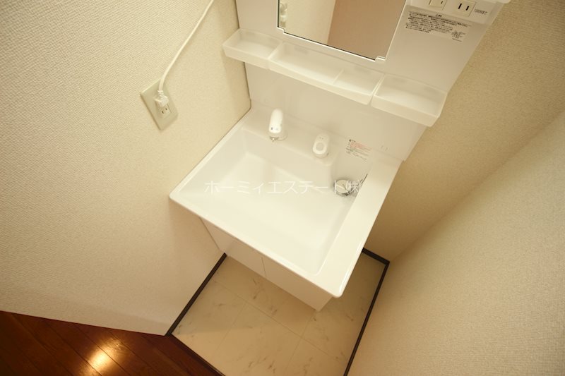 洗面設備　洗面化粧台です♪