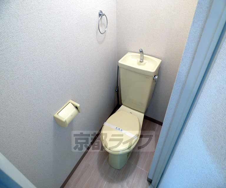 【京都市下京区万里小路町のマンションのトイレ】
