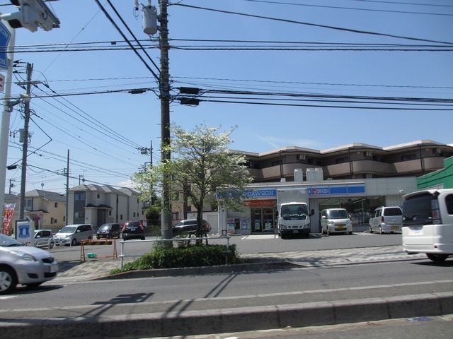 【椚田遺跡ハイツＡのコンビニ】