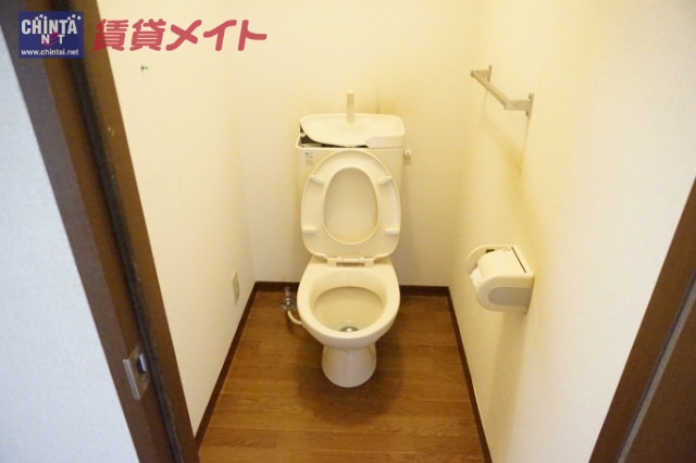 【熊野市有馬町のアパートのトイレ】