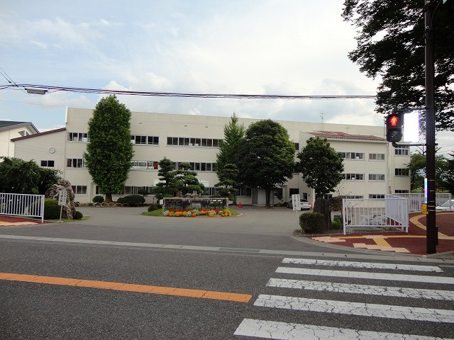 【上伊那郡辰野町大字平出のアパートの中学校】