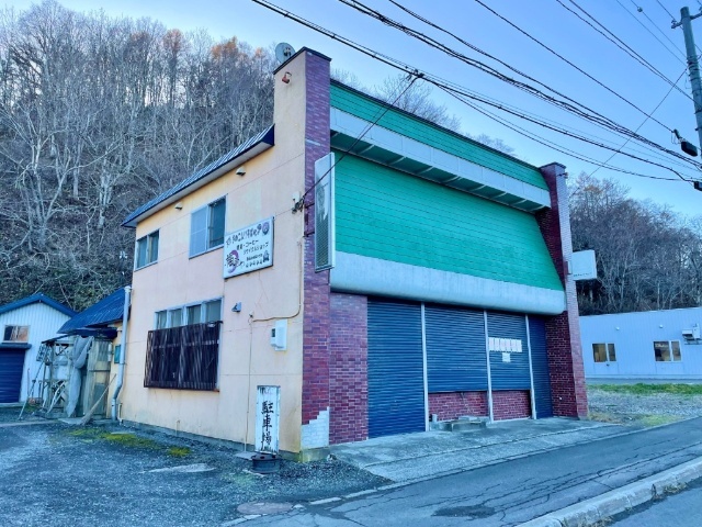 昆布店舗付き住居の建物外観