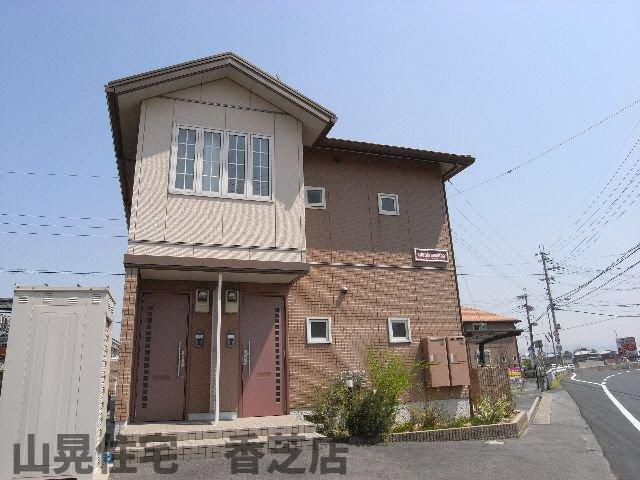 【香芝市鎌田のアパートの建物外観】