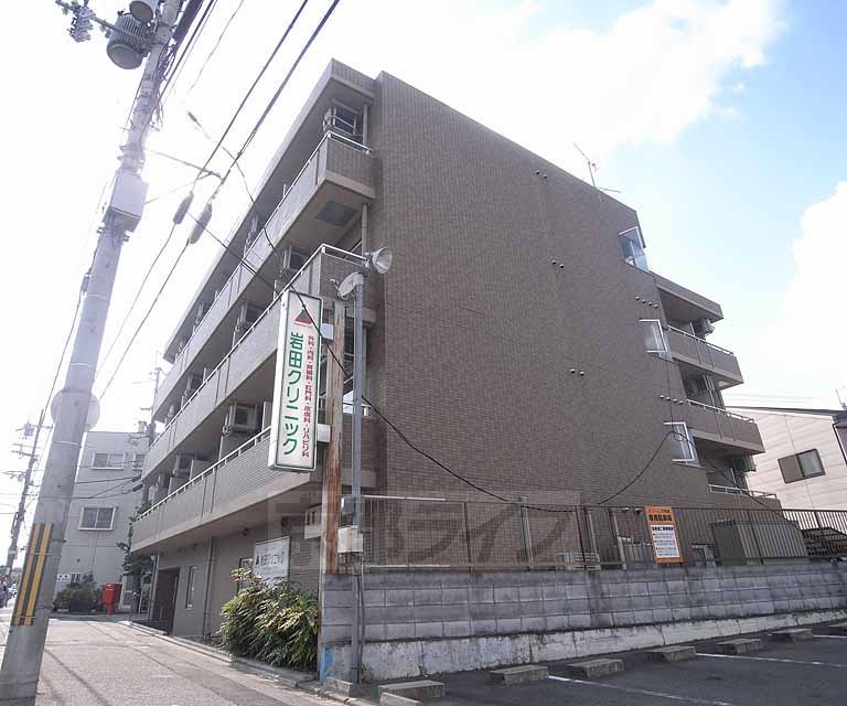 京都市伏見区竹田久保町のマンションの建物外観