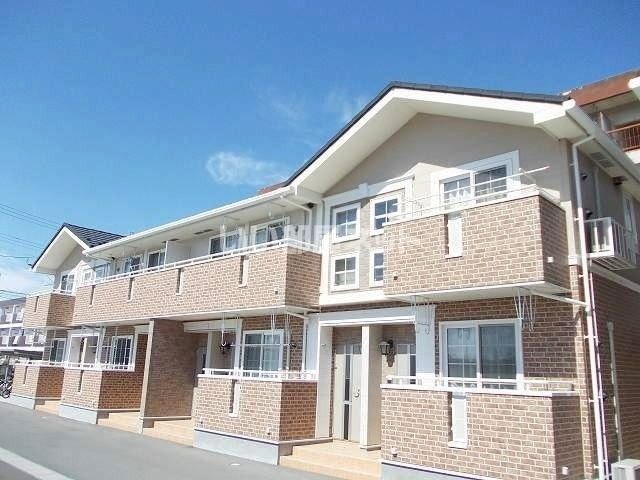 郡山市田村町金屋のアパートの建物外観