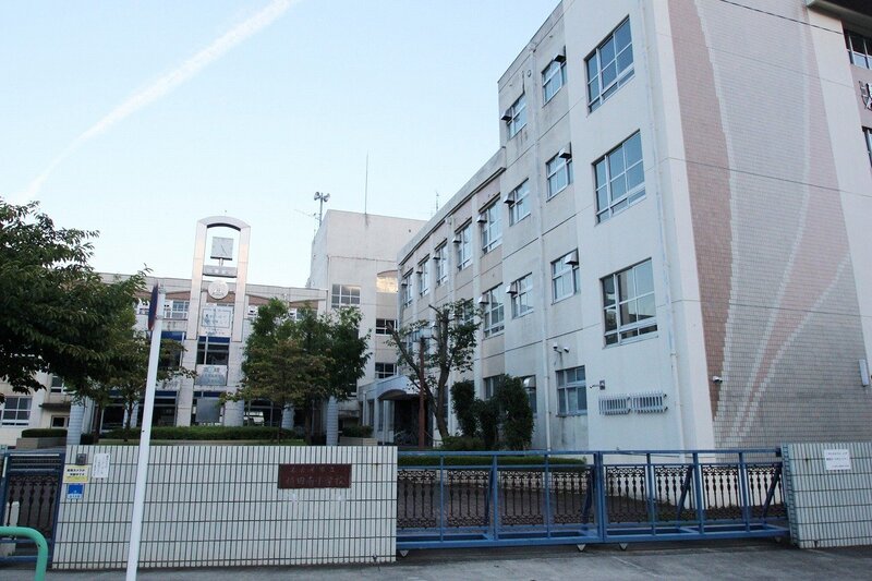 【第二コーポ浅井の小学校】