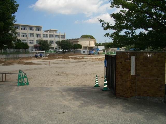 【エルマーナ香住ケ丘の小学校】