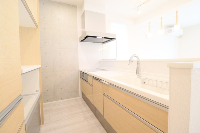 キッチン　システムキッチン　ＩＨクッキングヒーター・食洗器・タッチレス