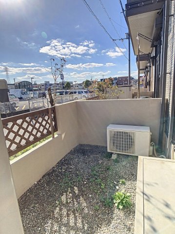 庭　2022年11月撮影