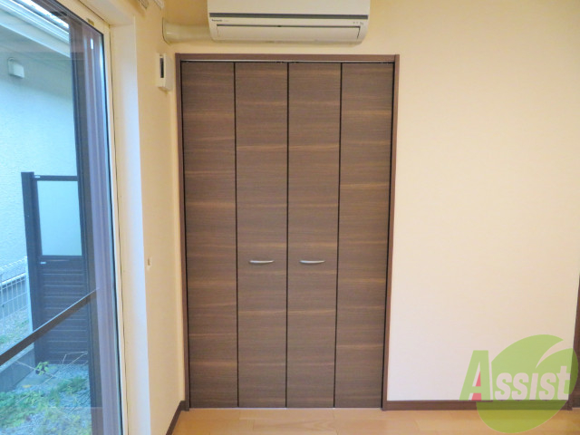 収納　各部屋に収納が付いていますので便利ですね～