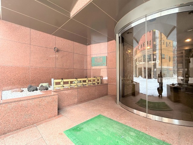 エントランス　エントランス