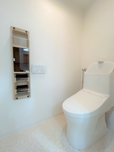 トイレ　トイレ