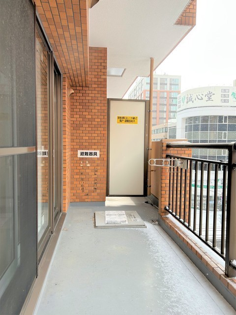 バルコニー　バルコニー