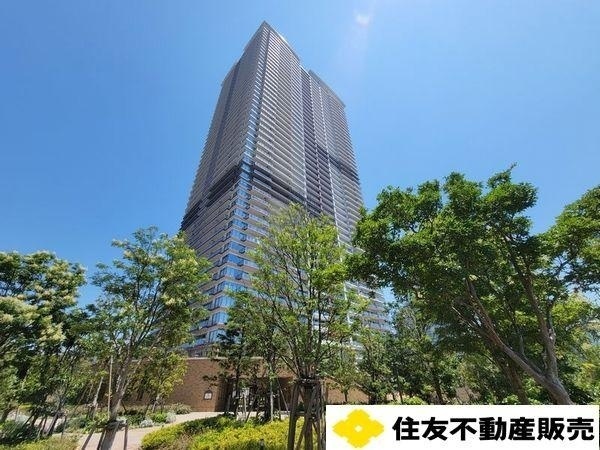 建物外観　地上４８階建地下１階付