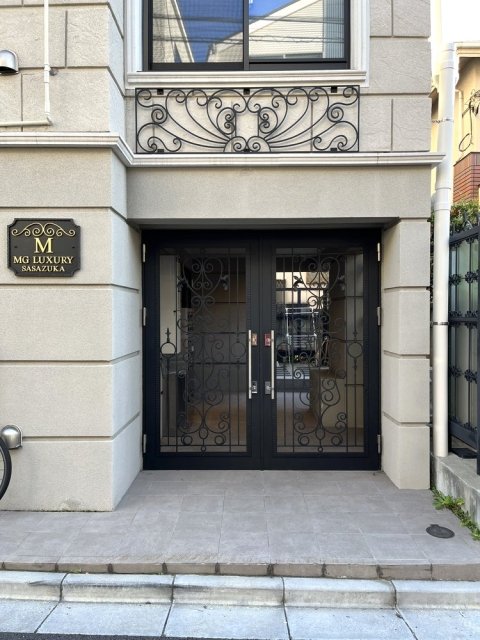 エントランス　毎日通るエントランスはこのようになっています