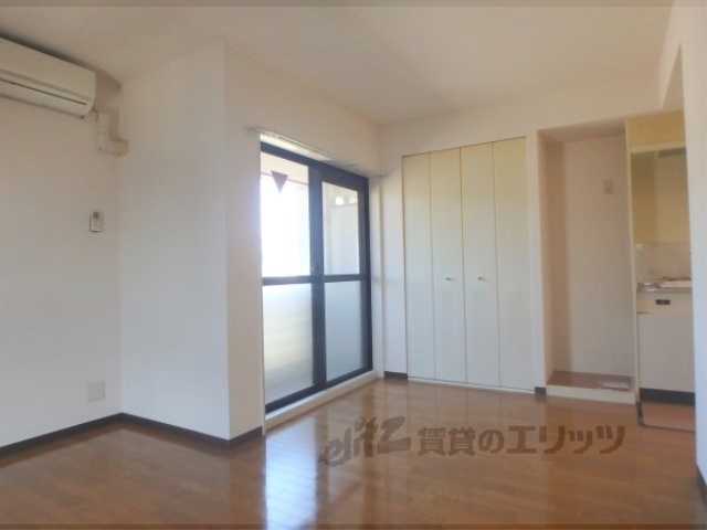 居室・リビング　居室