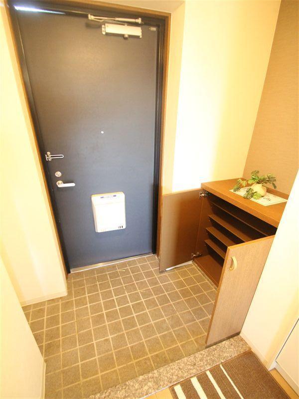 玄関　下駄箱あり★