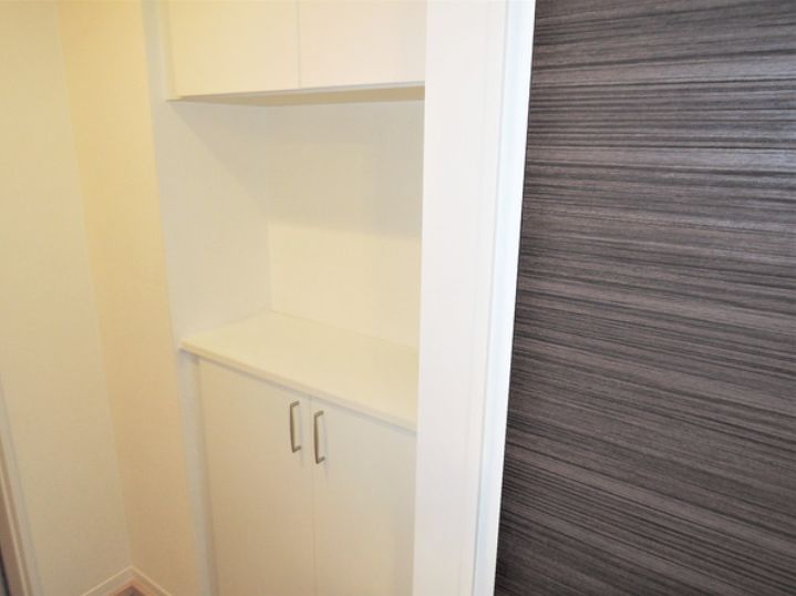 玄関　弊社は都内全域の物件をご紹介可能です！