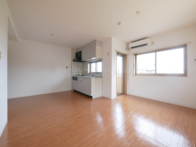 居室・リビング　エアコン付、角部屋、ＬＤＫ