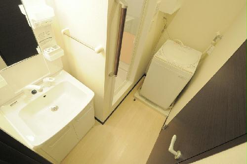 洗面設備　仕様・設備は原状と異なる場合有。現状優先