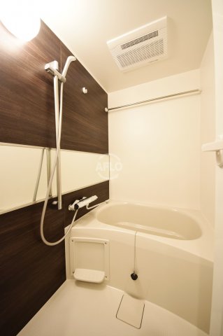 バス・シャワールーム　レオンコンフォート西天満　風呂