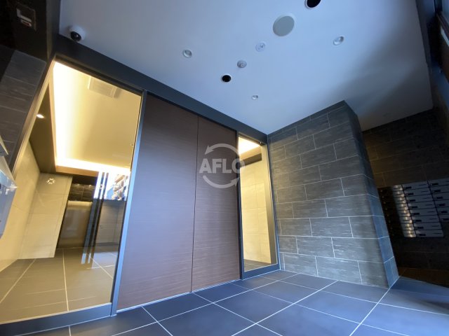 ロビー　コンフォリア西天満(レオンコンフォート西天満)　外観