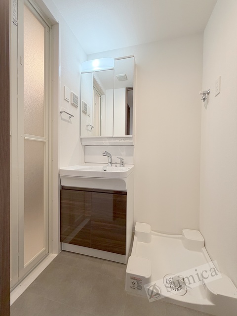 洗面設備　洗面脱衣所付き！独立洗面台が便利です♪♪