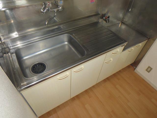 キッチン　２口ガスコンロも設置できます