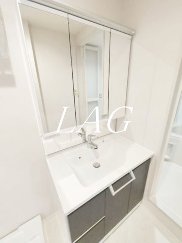 洗面設備　洗面台です。