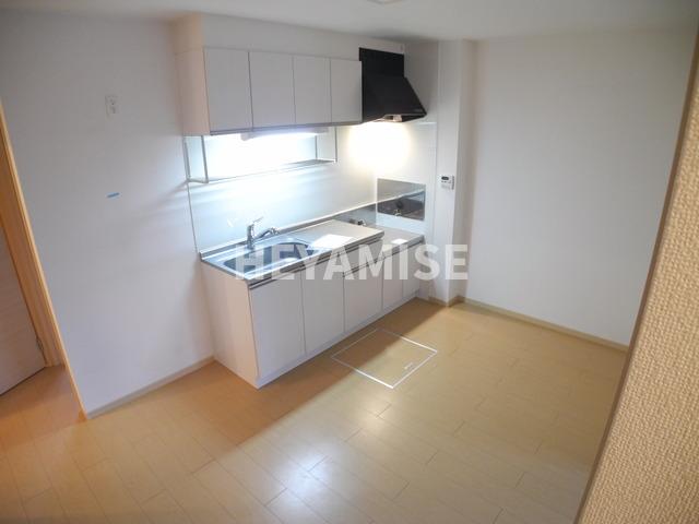 キッチン　※室内画像は別号室のもの