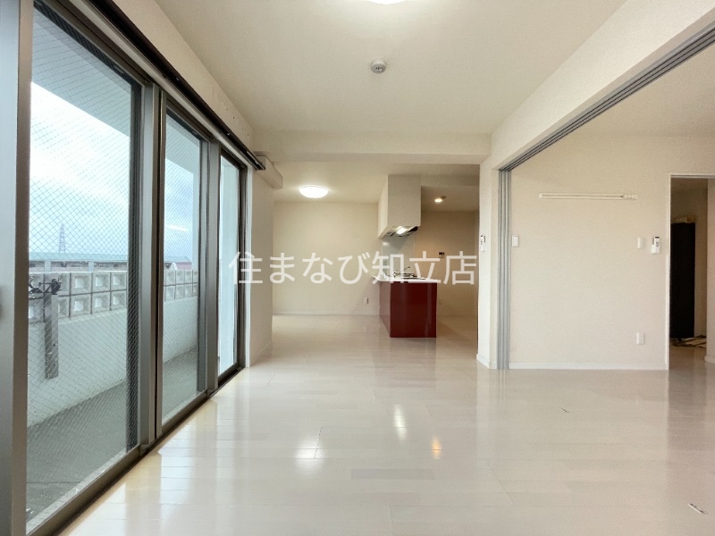 居室・リビング　同型別部屋写真