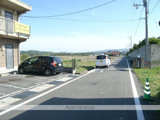 その他　前面道路（その他）まで10m