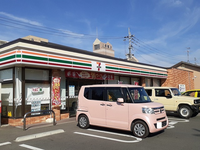 コンビニ　セブンイレブン長嶺小前店（コンビニ）まで220m