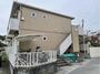 建物外観　南西向き日当り良好！敷地内駐車場あります！