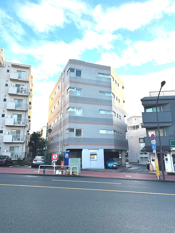 建物外観　鉄筋コンクリート造の賃貸マンション！