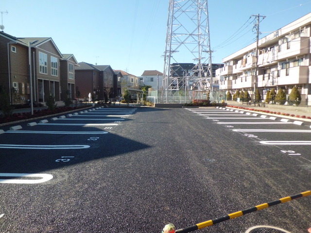 駐車場　駐車場