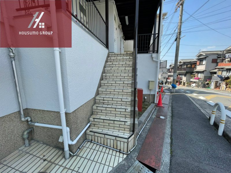 エントランス　建物の内部です