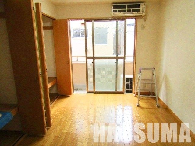 居室・リビング　※他号室参照写真※