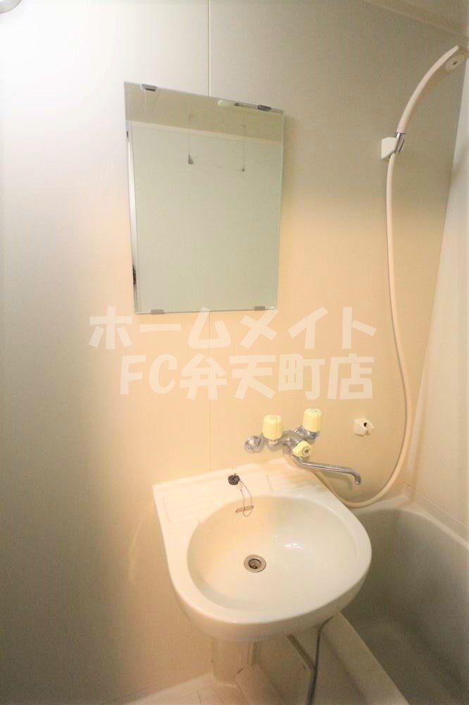 リーガル弁天町の内装写真