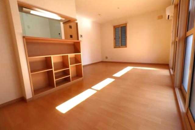 居室・リビング　ＬＤＫ１３、５帖