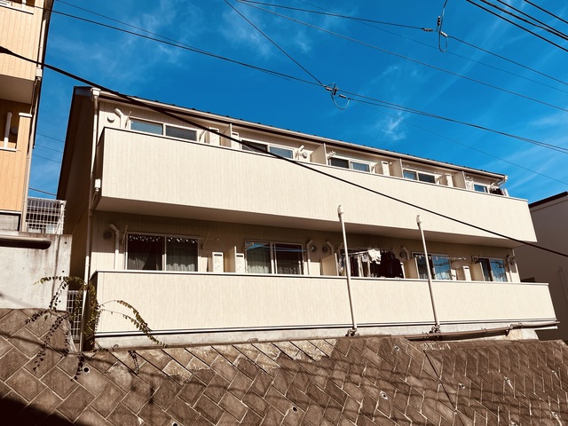 建物外観　通勤通学には便利な駅近物件のご紹介です！