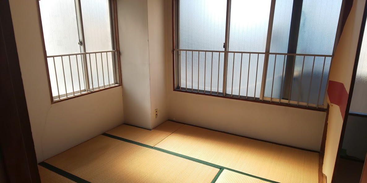 県庁前第一ビルの居間写真